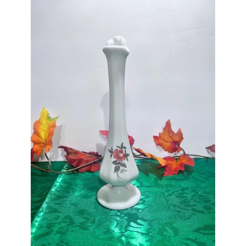 Vintage Fenton Hand Painted Love Rose Bud Vase 9056-LW Signed